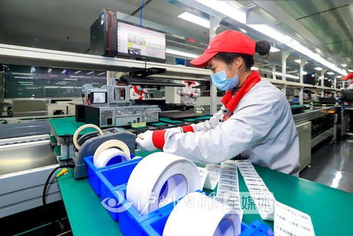 滿屏科技感丨一小時造出120臺電腦，揭秘“瀘州造”計算機的技術(shù)開發(fā)之路